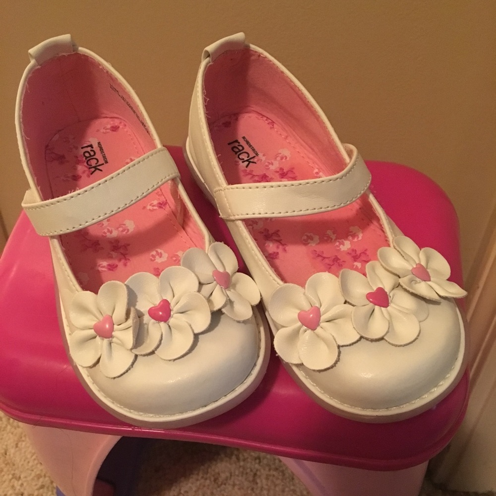 Mary Jane w/Flowers Attached